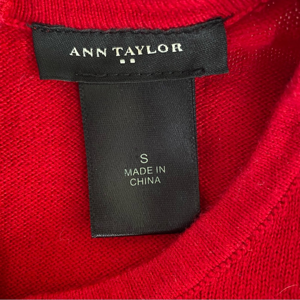 Ann Taylor Women’s Vibrant Sweater Size Small - Picture 3 of 7